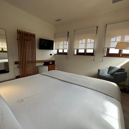 Hotel El Rosal De クディレロ エクステリア 写真